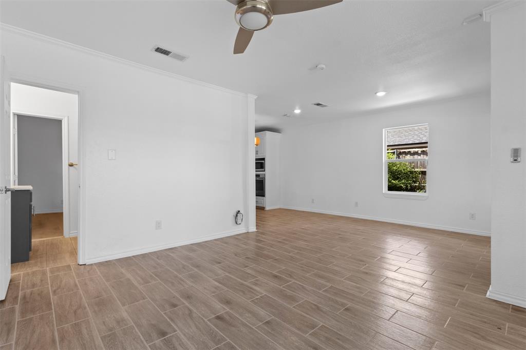 1107 S Waverly Drive