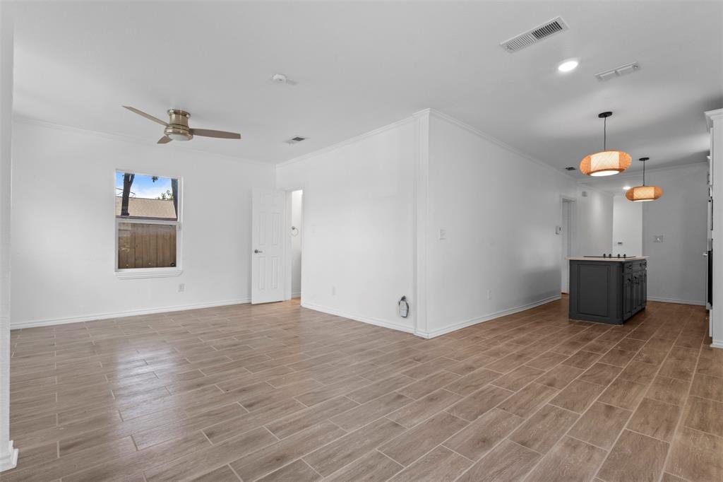 1107 S Waverly Drive