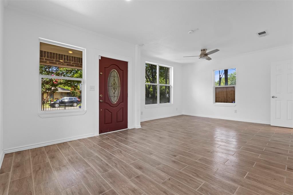 1107 S Waverly Drive