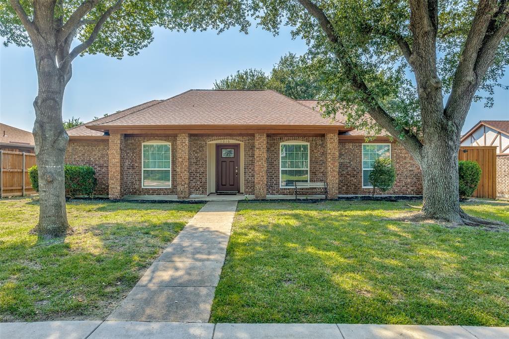 1016 Ledgemont Drive