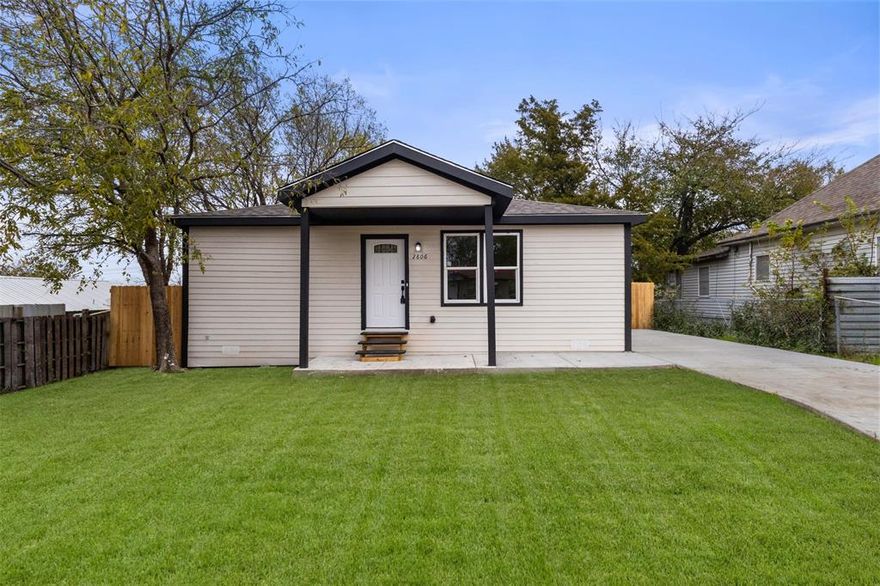 Stunning Fully Renovated Home in the Heart of Fort Worth!
Welcome to 2806 NW 28th Street, a beautifully TOTALLY RENOVATED home offering 4 bedrooms, 2 bathrooms, and 1,600 sqft of modern open-concept living. Designed with style and functionality in mind, this home is move-in ready and perfect for families, entertainers, or investors looking for a turnkey property. Step inside to a bright open floor plan that seamlessly connects the living, dining, and kitchen areas — creating a spacious and inviting atmosphere. The updated kitchen features new cabinetry, sleek countertops, and modern fixtures, making it the perfect centerpiece for gatherings and everyday living. Each bedroom is generously sized, offering comfort and privacy, while both bathrooms have been completely remodeled with contemporary finishes and thoughtful design. Prime Location: Situated in the growing Northside Fort Worth area, this home offers quick and convenient access to Downtown Fort Worth, the Stockyards, Panther Island, and major highways including I-35W, Hwy 199, and Loop 820. Enjoy nearby parks, schools, local restaurants, and entertainment venues — all within a vibrant and culturally rich community. With its modern upgrades, spacious layout, and excellent location, this home is a must-see. Schedule your private showing today!