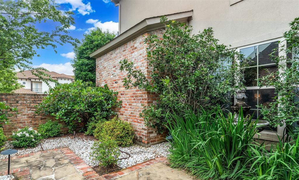 Southern Trace - Residential