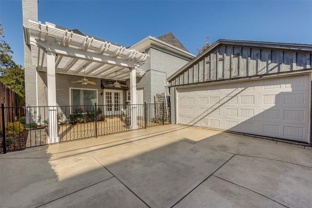 Granada Place - Residential