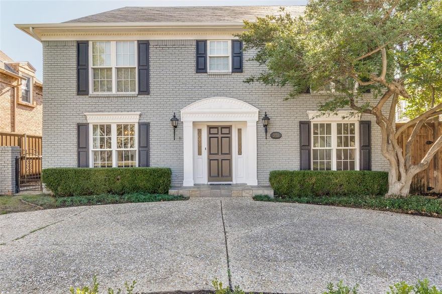 Nestled in the prestigious University Park neighborhood, this delightful residence epitomizes comfort, elegance, and convenience. Bathed in natural light streaming through expansive windows, this home welcomes you with its spacious living areas and seamless indoor-outdoor transition, perfect for both family living and entertaining guests. Don't miss the opportunity to make this charming traditional home yours and experience a lifestyle that combines comfort, style, and timeless appeal.