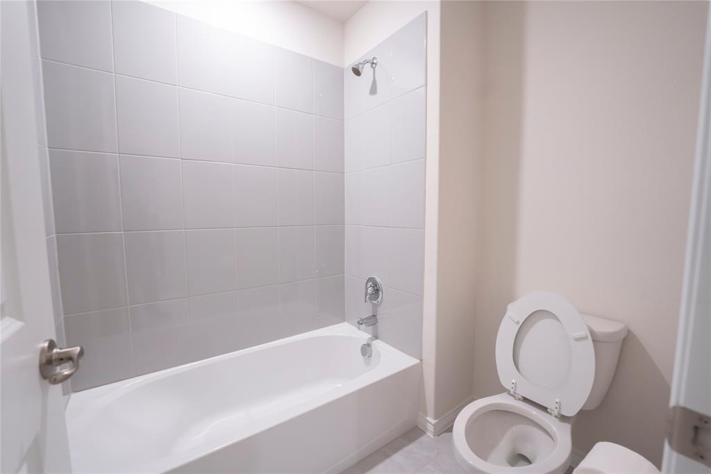 The Landing at Hidden Lakes - Residential Lease