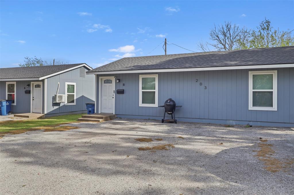 203 E Bremond Street