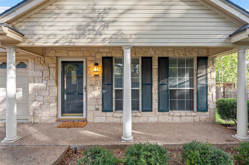 201 Pecan Village Circle