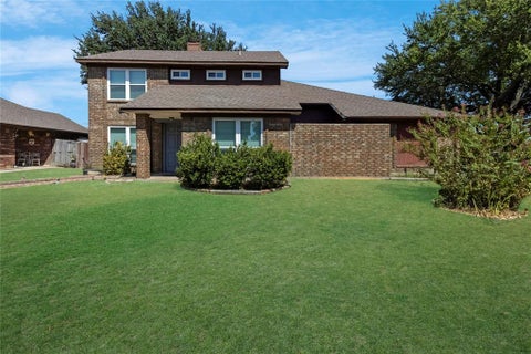 Photo of 1908 Prairie Creek Trail, Garland, TX 75040 (MLS # 21386282)