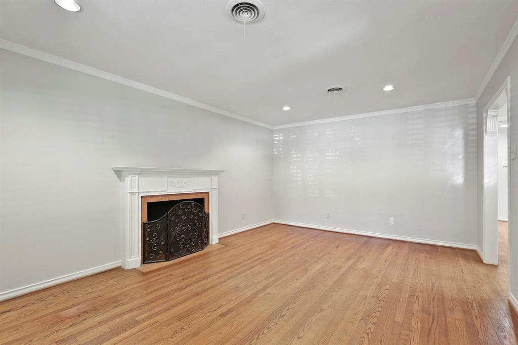 Caruth Terrace - Residential Lease