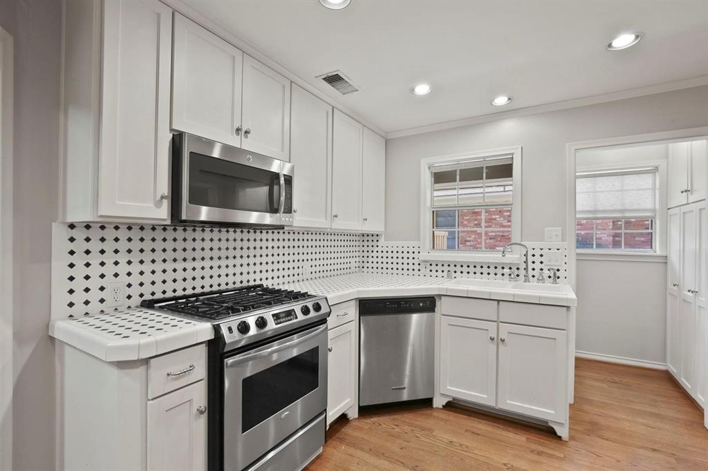 Caruth Terrace - Residential Lease