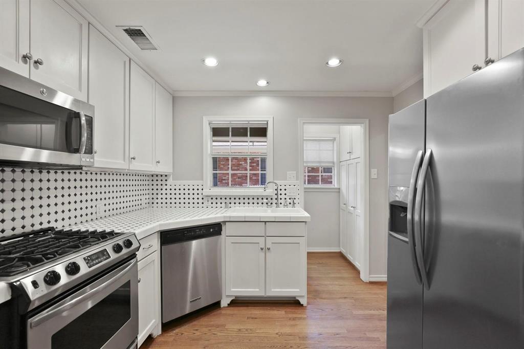 Caruth Terrace - Residential Lease