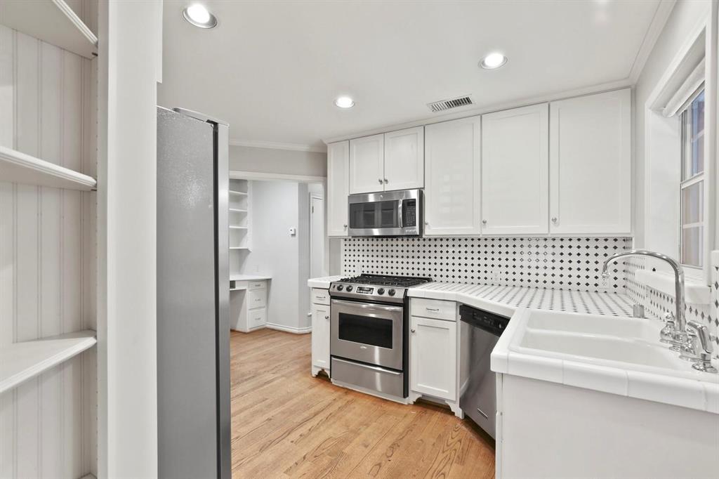 Caruth Terrace - Residential Lease