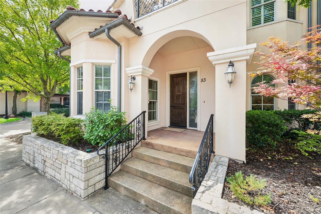 53 Piazza Lane 110
