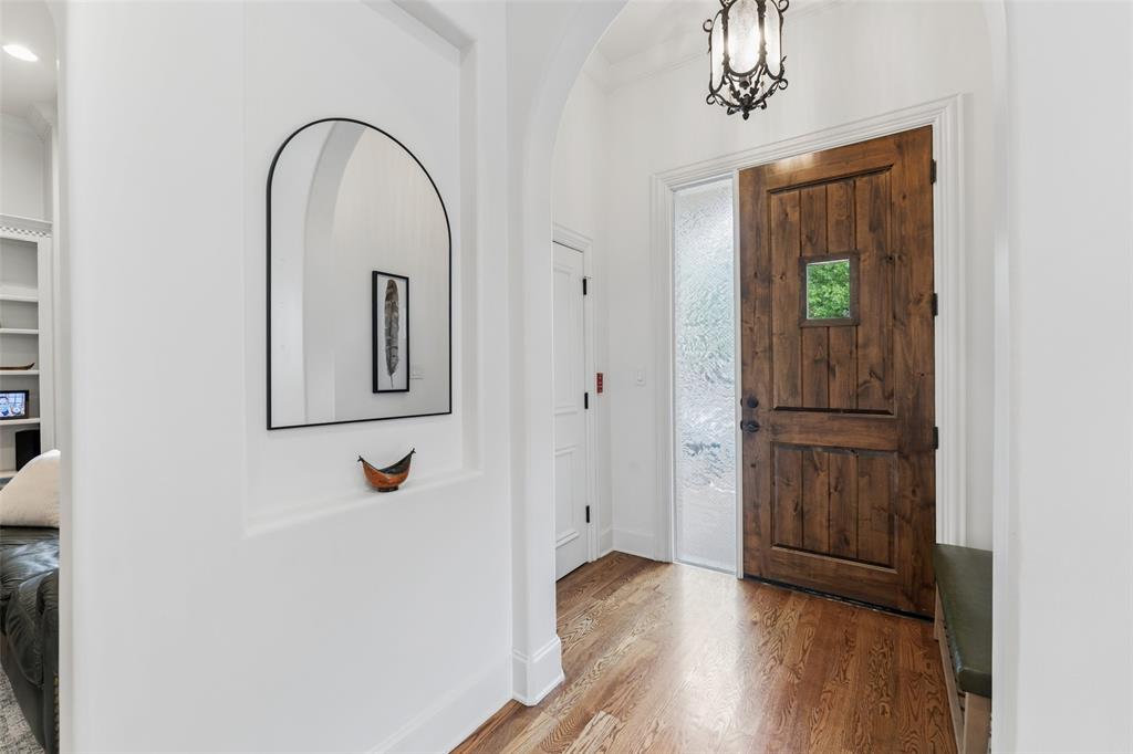 53 Piazza Lane 110