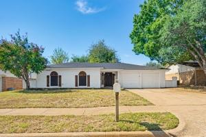 Photo 1 of 24 — 769 Charlyne Drive, Burleson, TX 76028