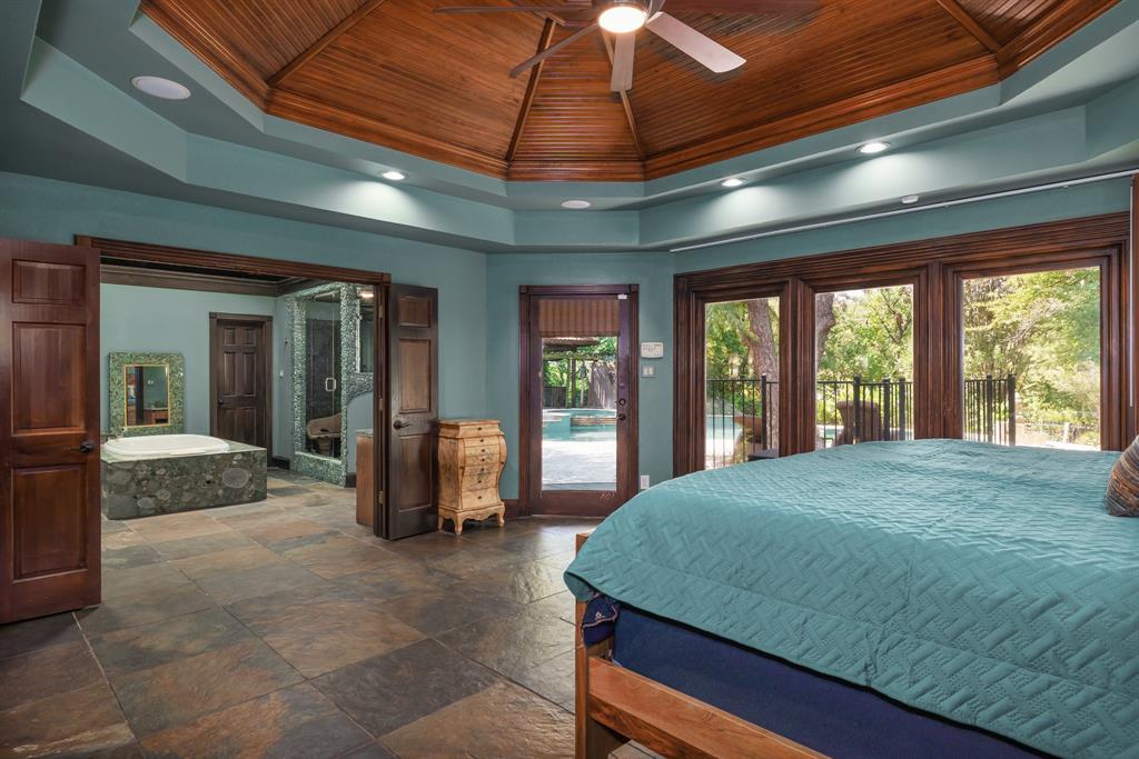 Woodland Hills Colleyville - Residential