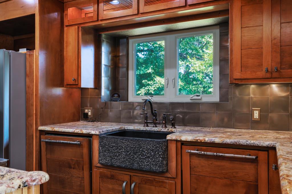 Woodland Hills Colleyville - Residential