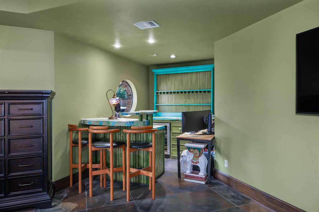 Woodland Hills Colleyville - Residential