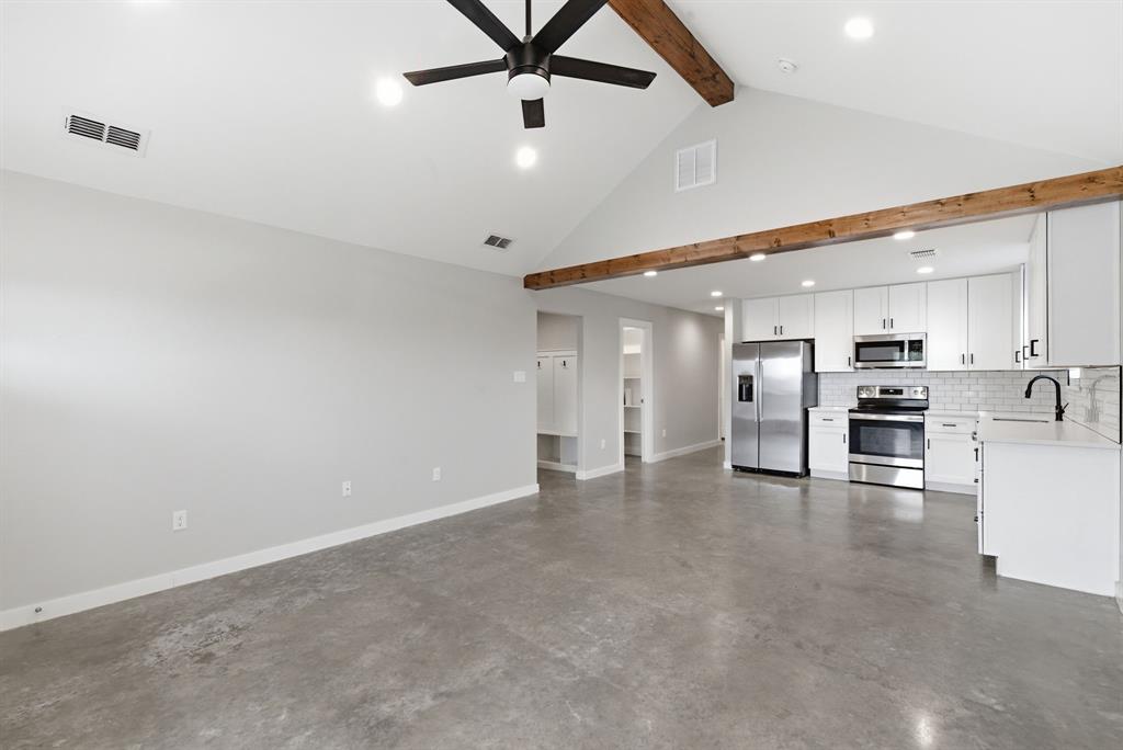 2314 Creekview Drive