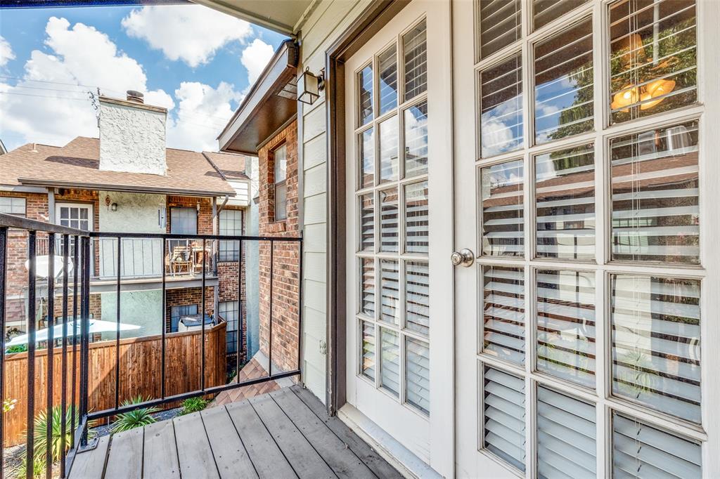 Courtyard Condos - Residential