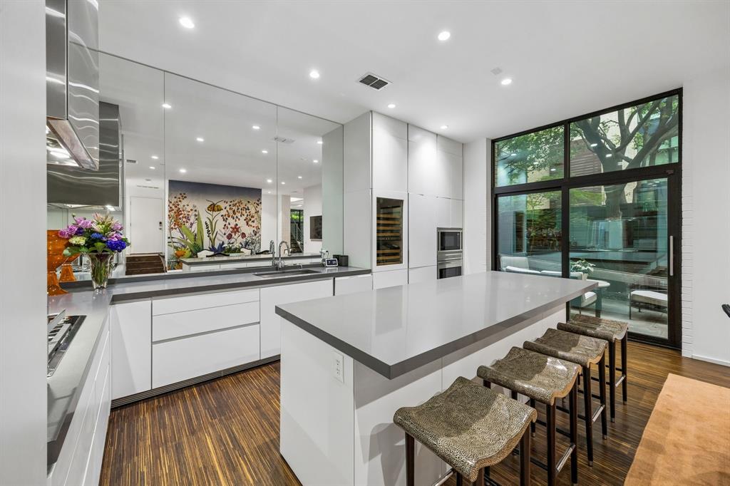 F R Wilsons North Dallas - Residential