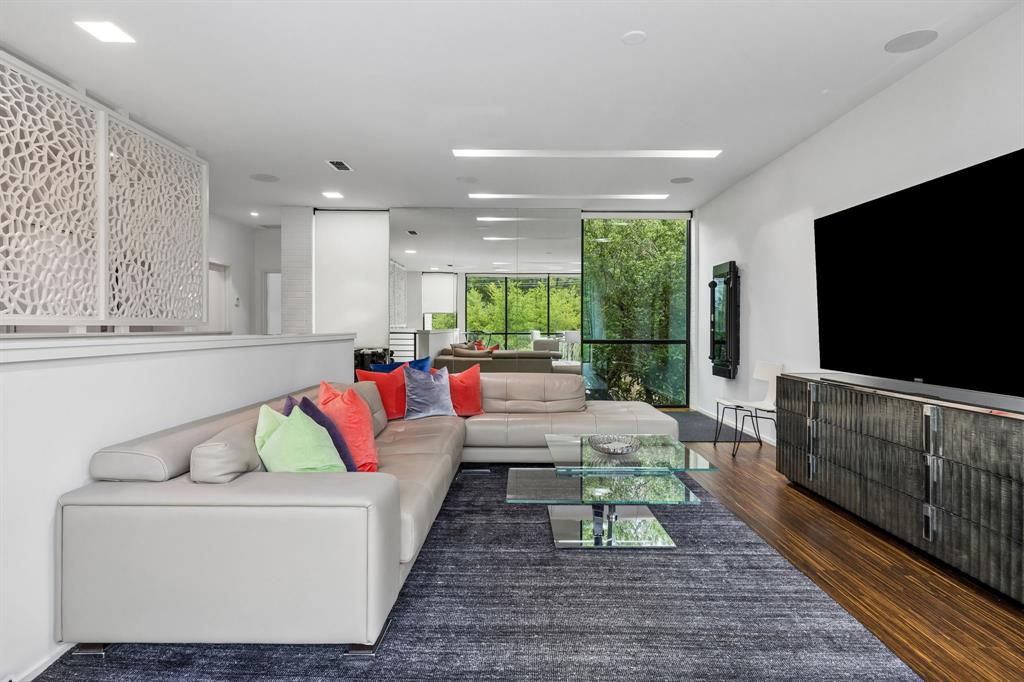 F R Wilsons North Dallas - Residential