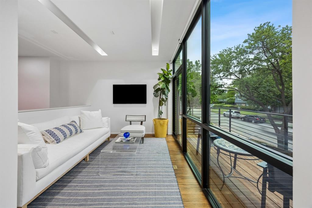 F R Wilsons North Dallas - Residential