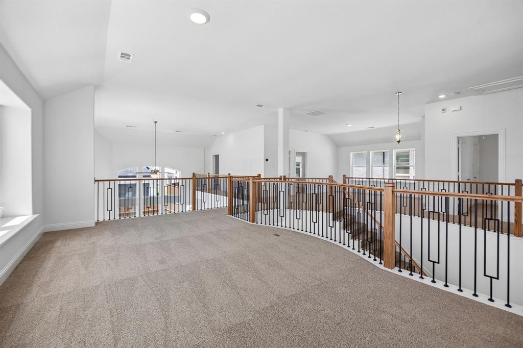 256 Golden Run Drive