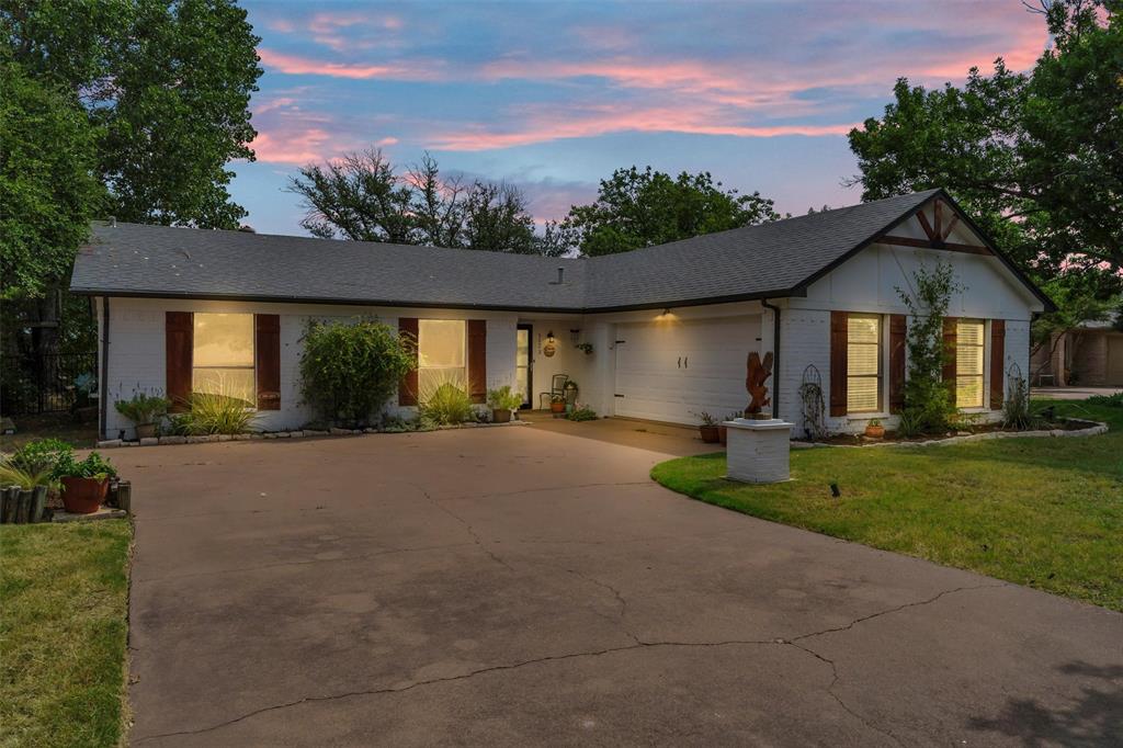 5123 Fairway Circle