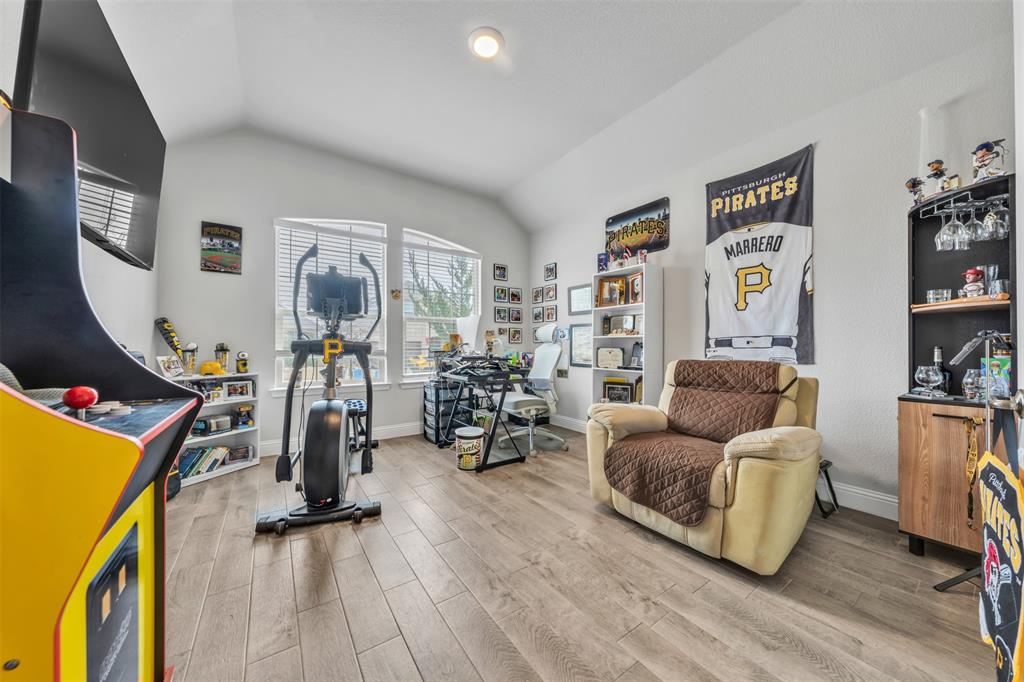 MORNINGSTAR - Residential