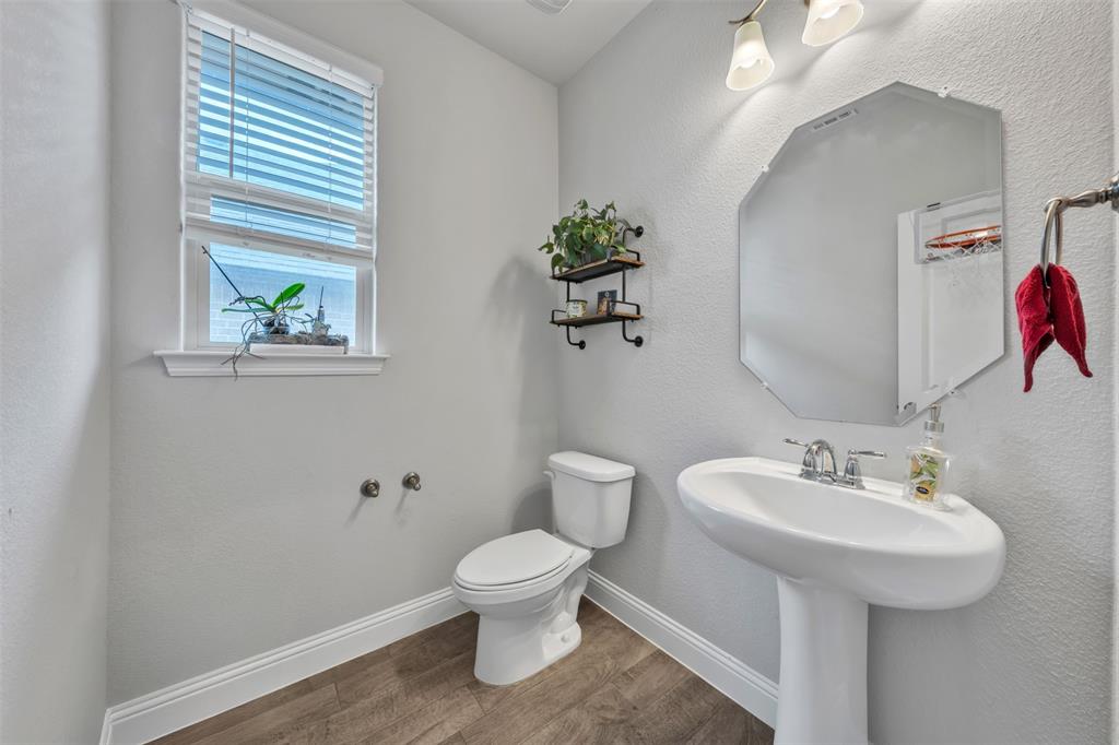 MORNINGSTAR - Residential