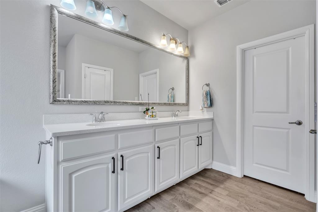 MORNINGSTAR - Residential