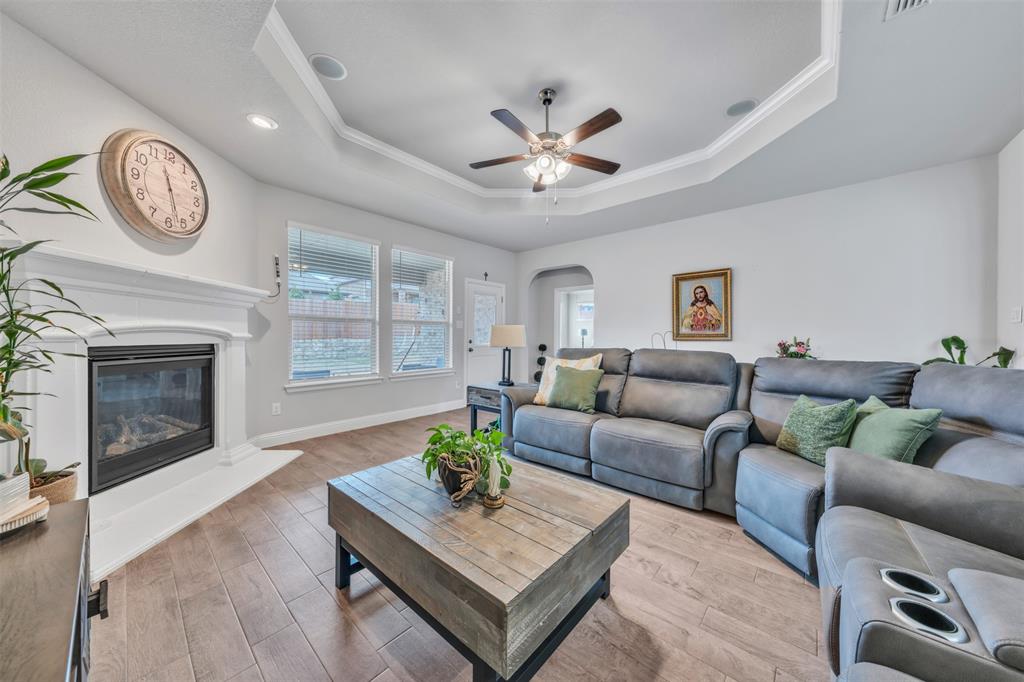 MORNINGSTAR - Residential