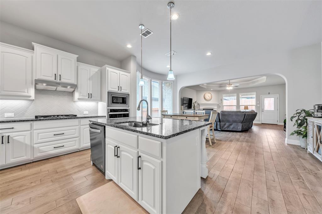 MORNINGSTAR - Residential