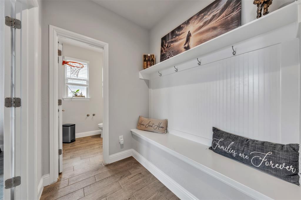 MORNINGSTAR - Residential