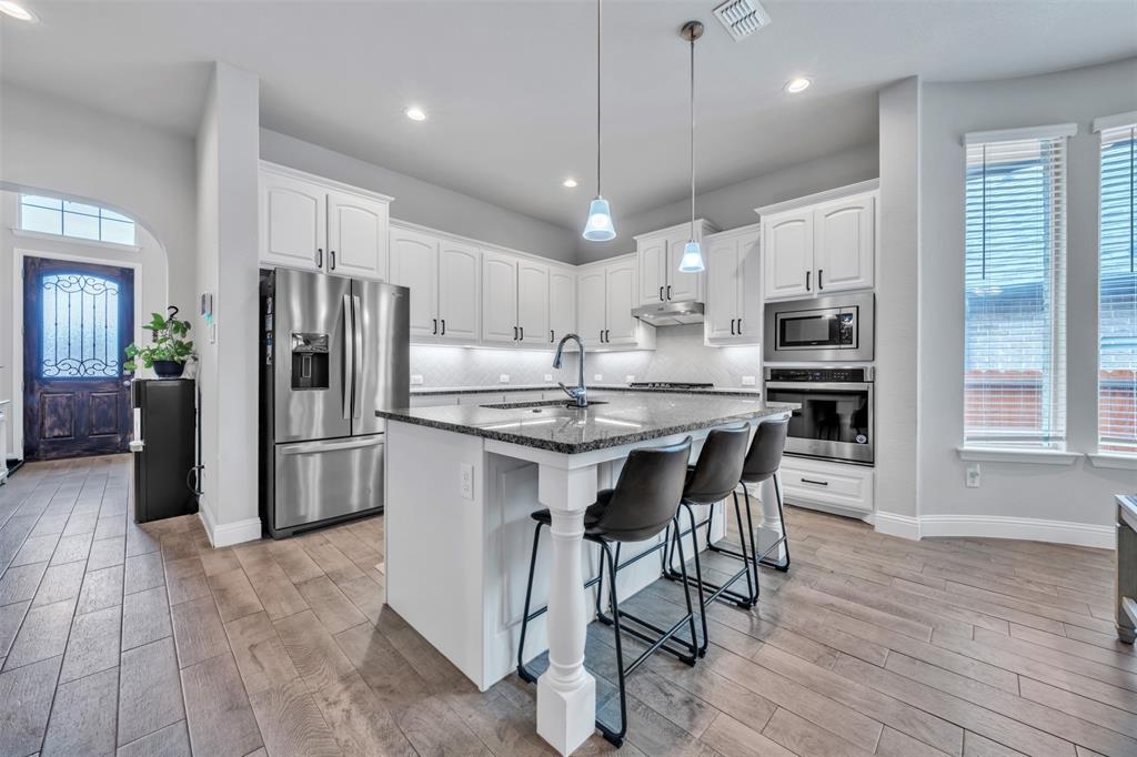 MORNINGSTAR - Residential