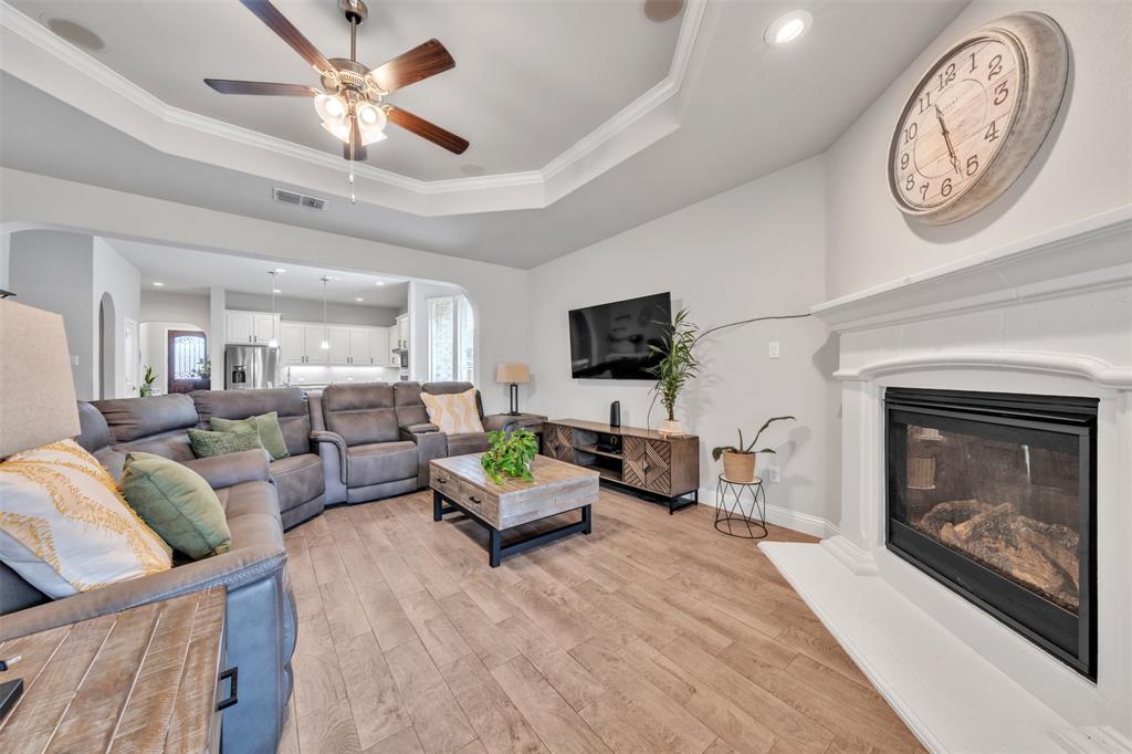 MORNINGSTAR - Residential