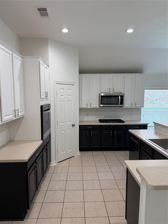 10441 Stoneside Trail