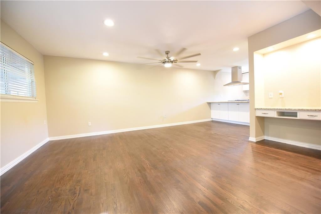 Photo of 4206 Hawthorne Avenue #202, Dallas, TX 75219 (MLS # 21369905)