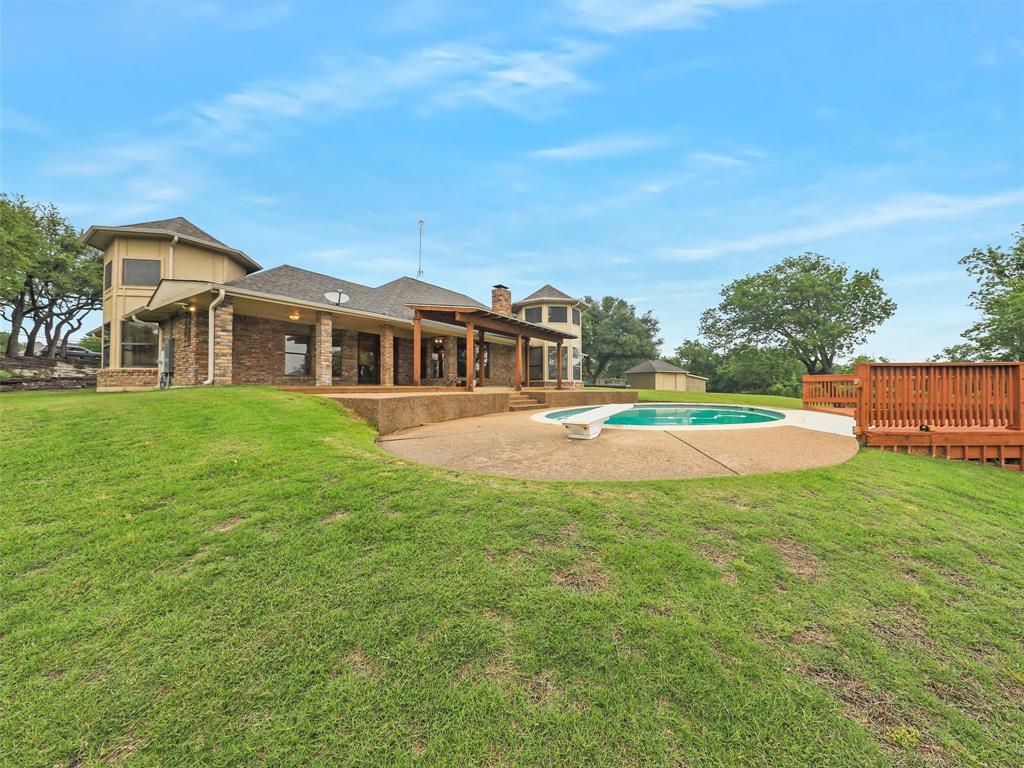 302 Fairway Court