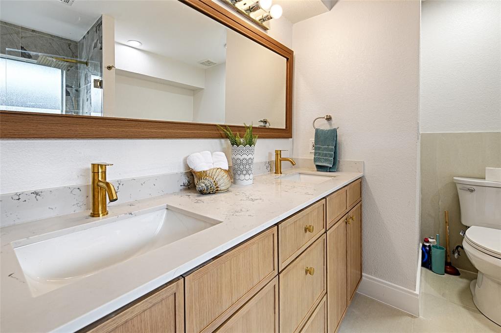 Garza Lake Estates - Residential