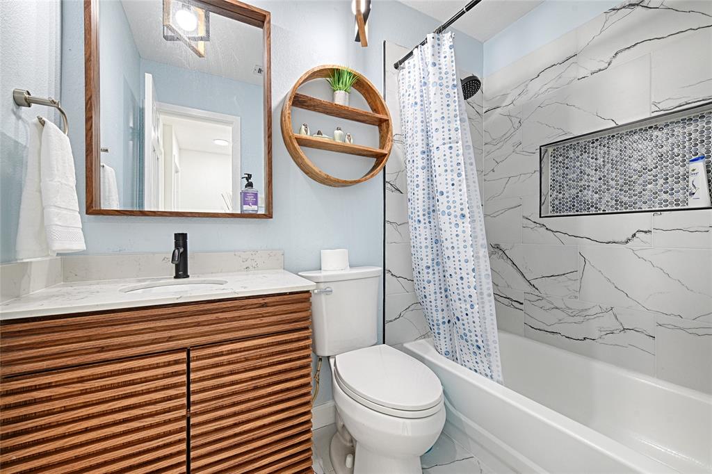 Garza Lake Estates - Residential