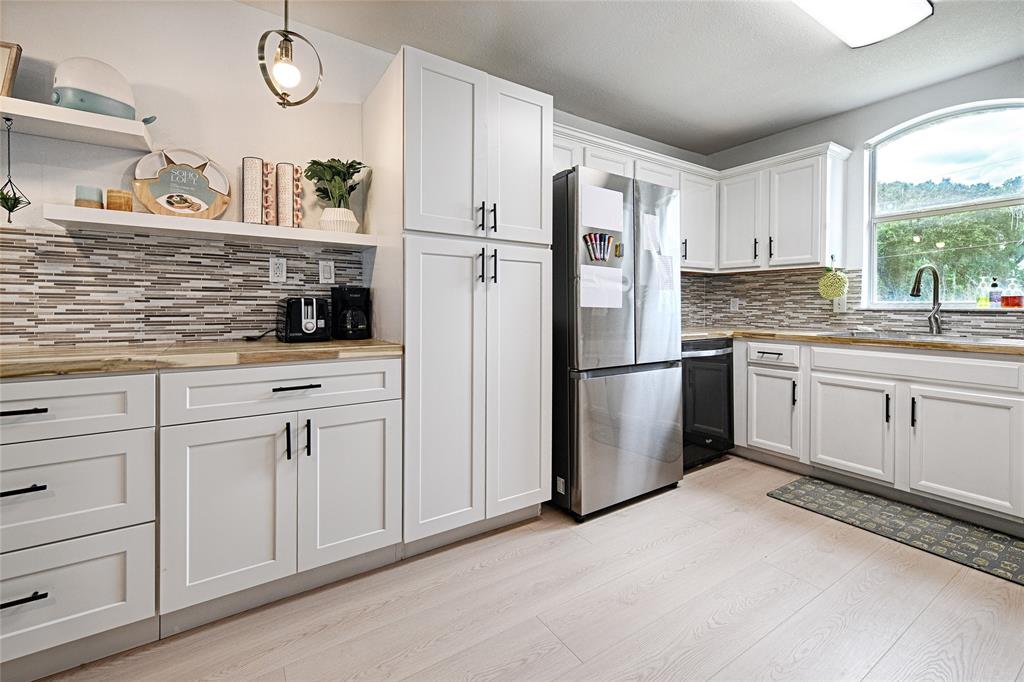 Garza Lake Estates - Residential