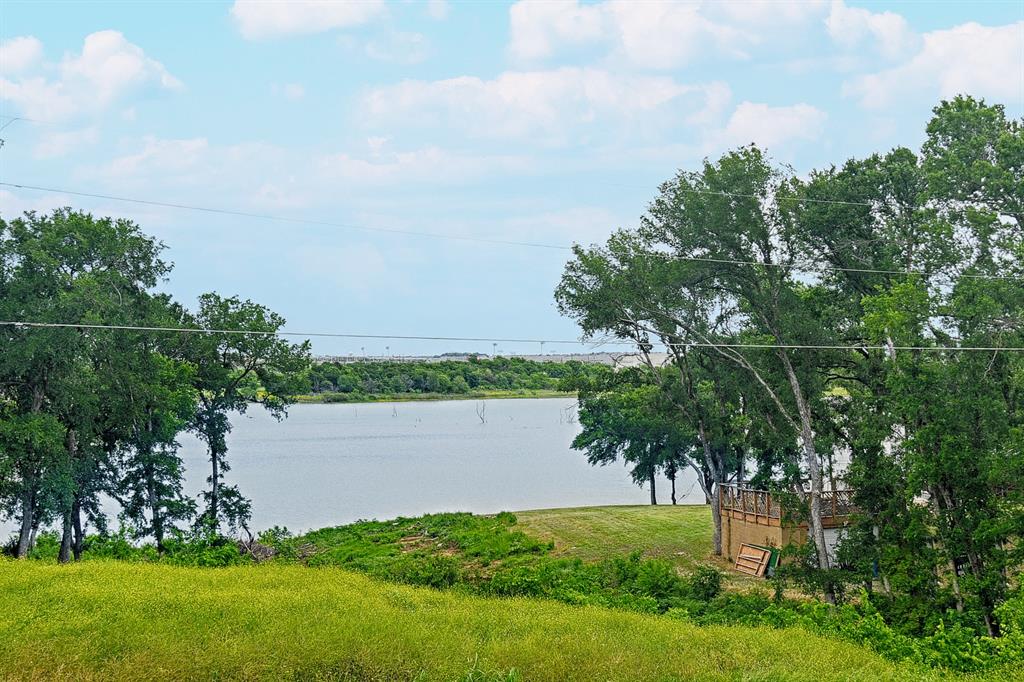 Garza Lake Estates - Residential