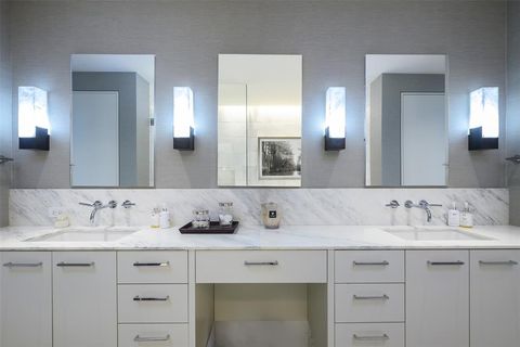 Tiny photo for 1747 Leonard Street #1901, Dallas, TX 75201 (MLS # 20983426)