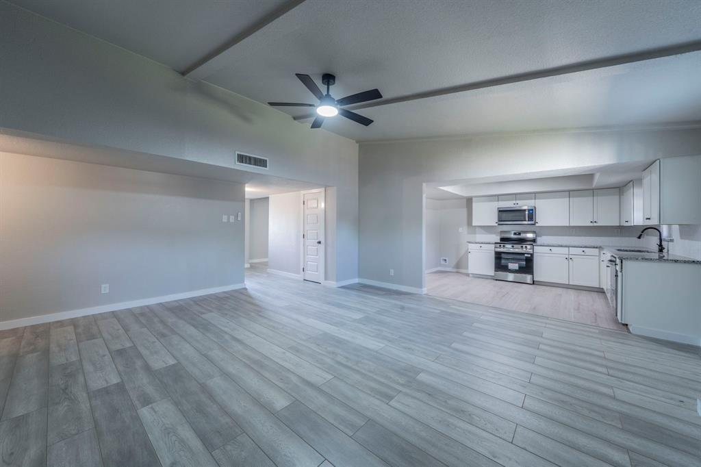3305 Country Road
