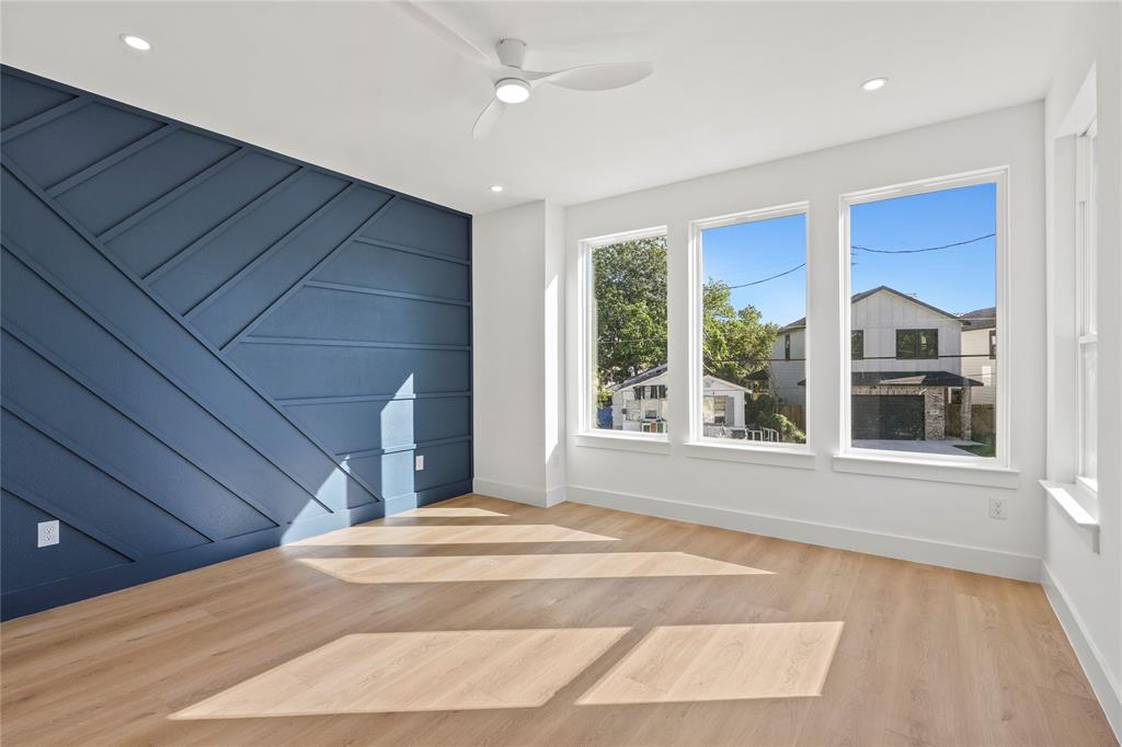 Jd Herndons Sub Cb 1272 - Residential Lease