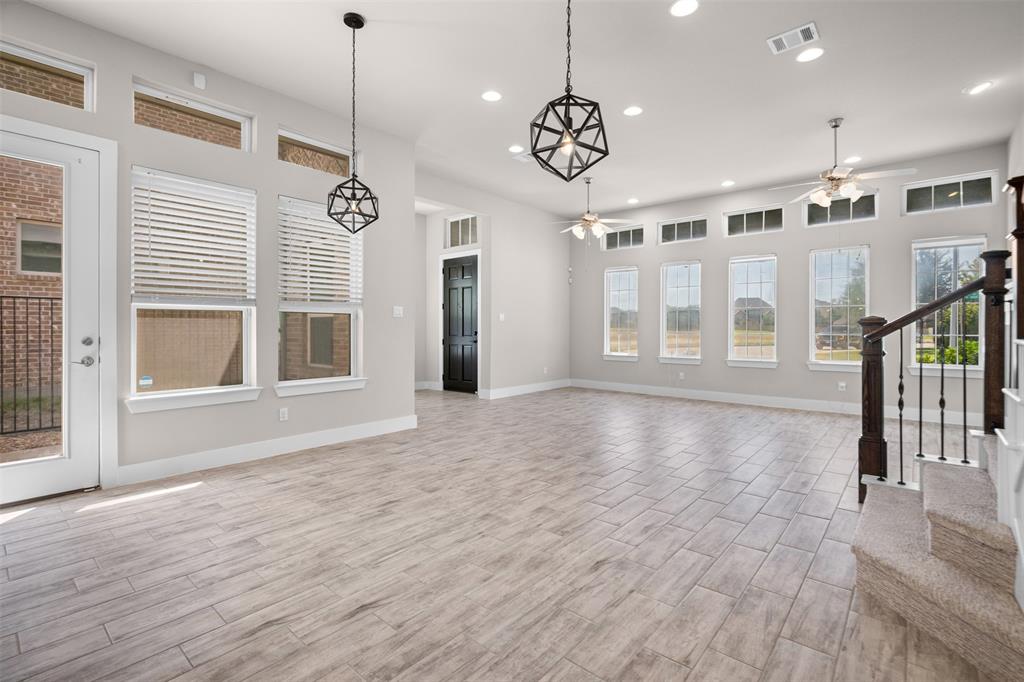 8091 Sunflower Lane