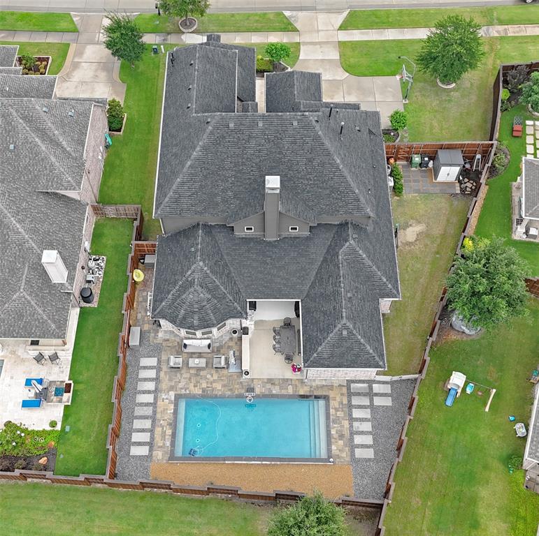 970 Greenbriar Lane