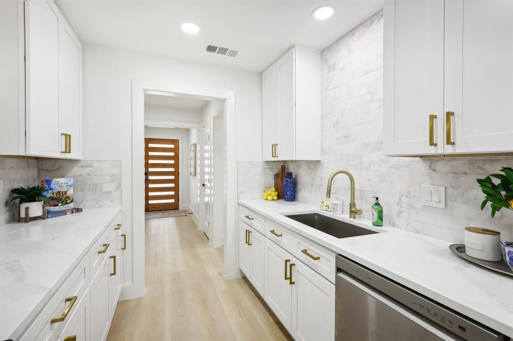 Coral Hills - Residential Lease